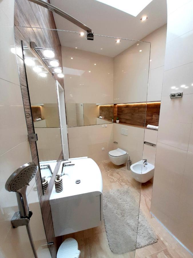 Nobless Apartments Holedna Бърно Екстериор снимка